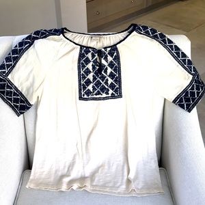 Tunic top with blue embroidery accent